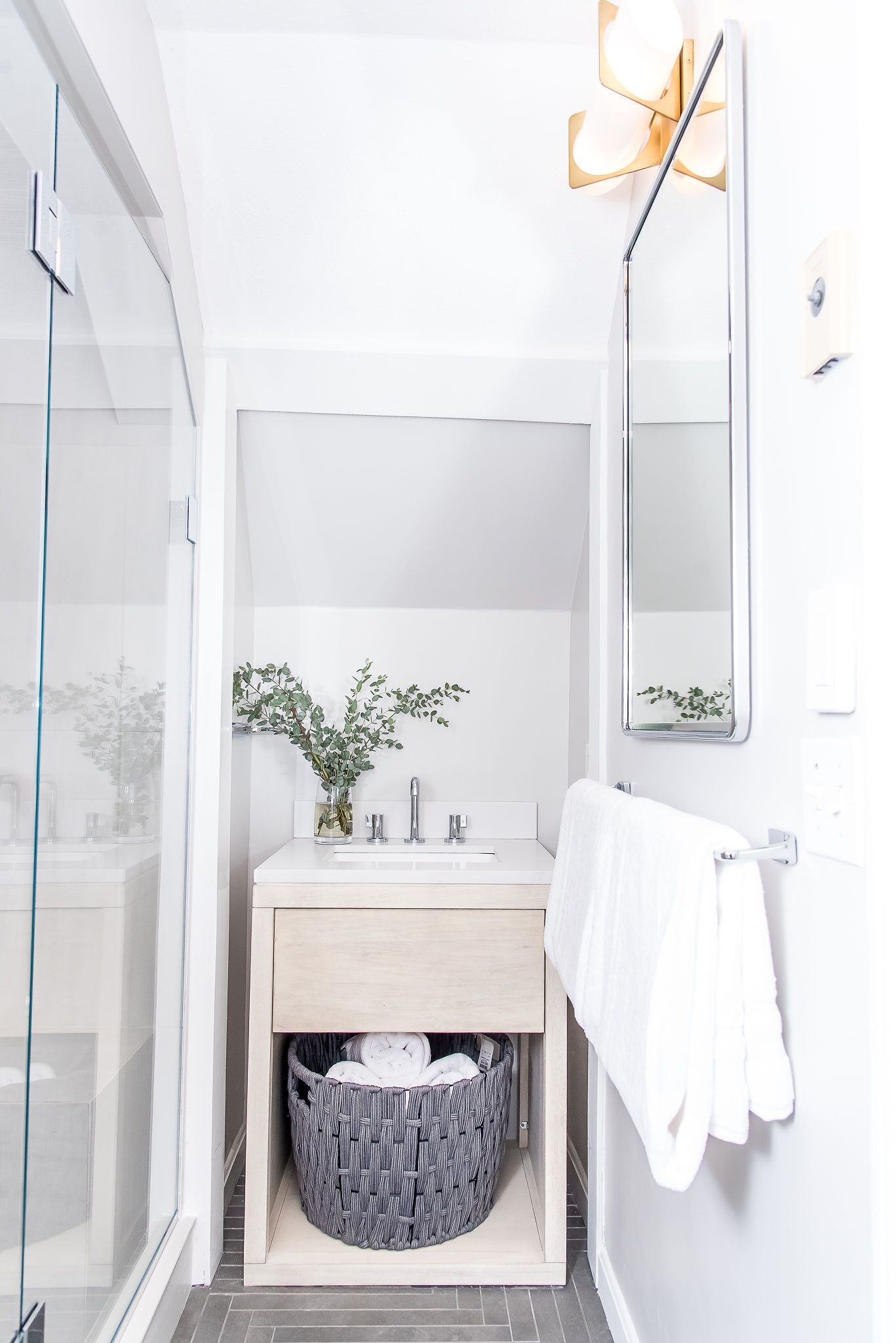 Brand new renovated on suite bathroom.