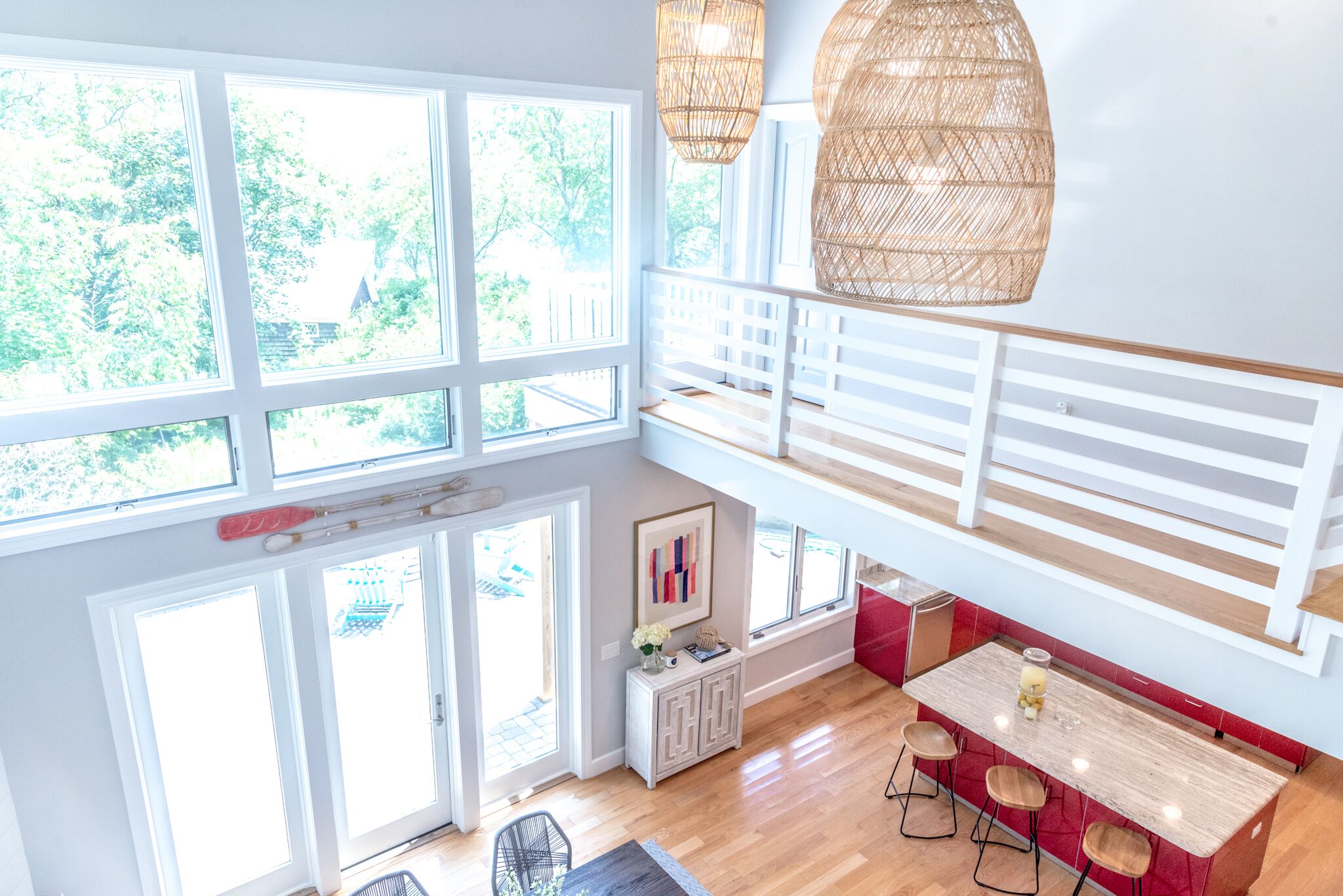 27 ft tall ceilings with amazing natural lighting from the Ocean facing windows!